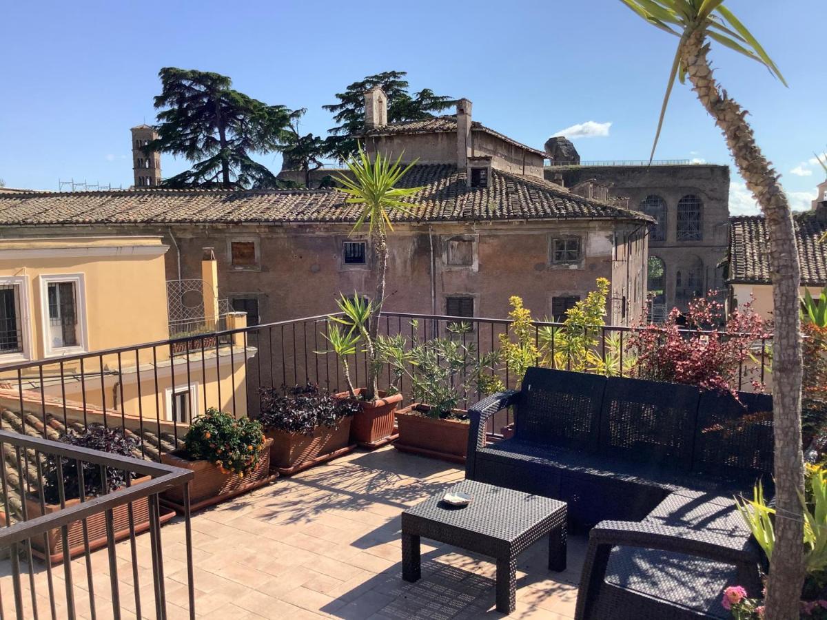 Apartmán Frangipane 31 Monti Terrace Řím Exteriér fotografie