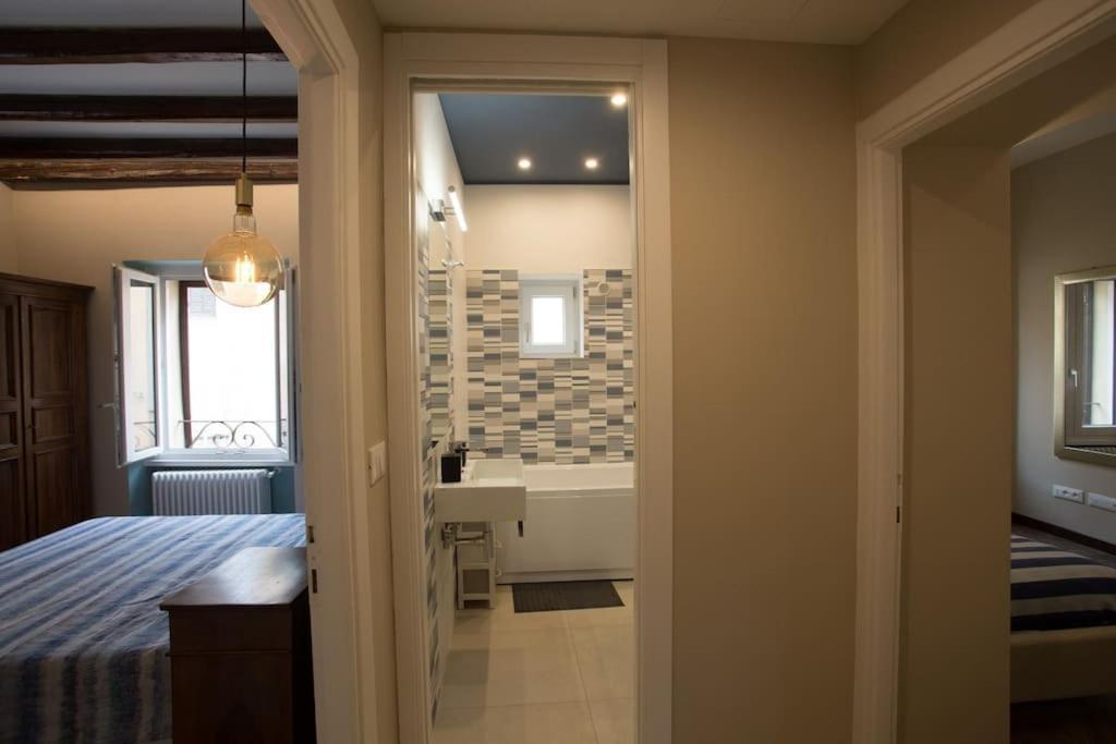 Apartmán Frangipane 31 Monti Terrace Řím Exteriér fotografie
