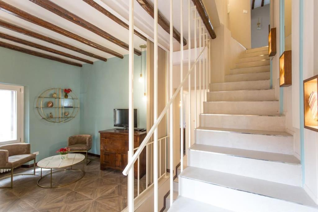 Apartmán Frangipane 31 Monti Terrace Řím Exteriér fotografie