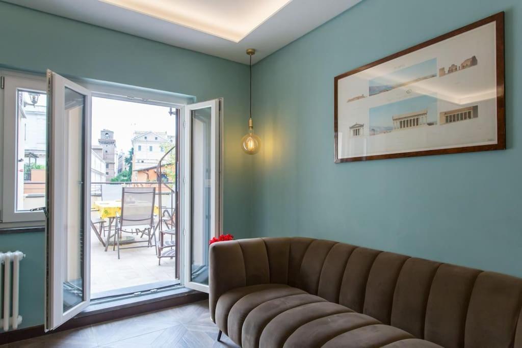 Apartmán Frangipane 31 Monti Terrace Řím Exteriér fotografie